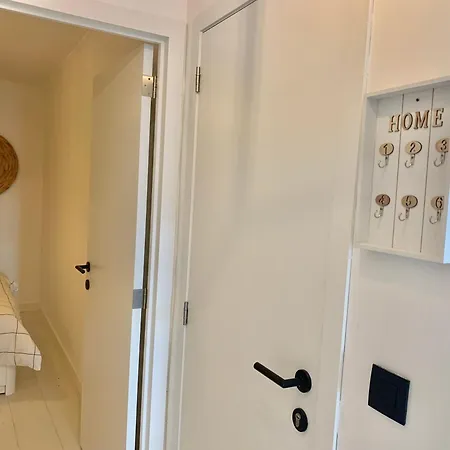 Met Directe Toegang Tot Het ! Апартаменты Кнокке-Хейст